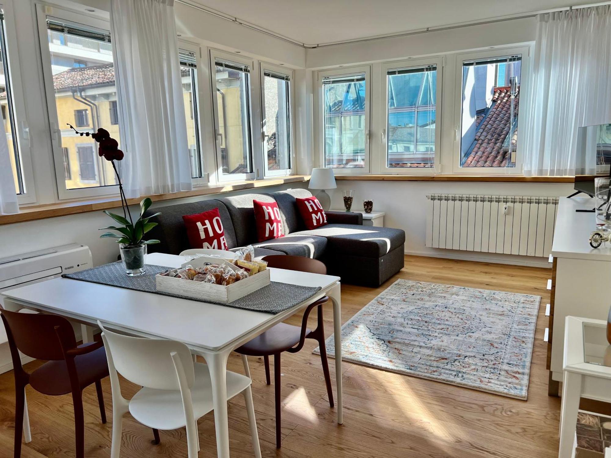 Apartmán Conte Cavour Udine Exteriér fotografie